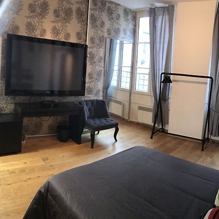 Atypique Apartment - Saint-Germain Des Pres ปารีส ภายนอก รูปภาพ